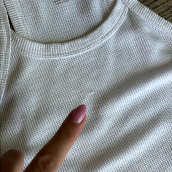 American Eagle Seamless High Neck Tank Top Size Large - Picture 4 of 6